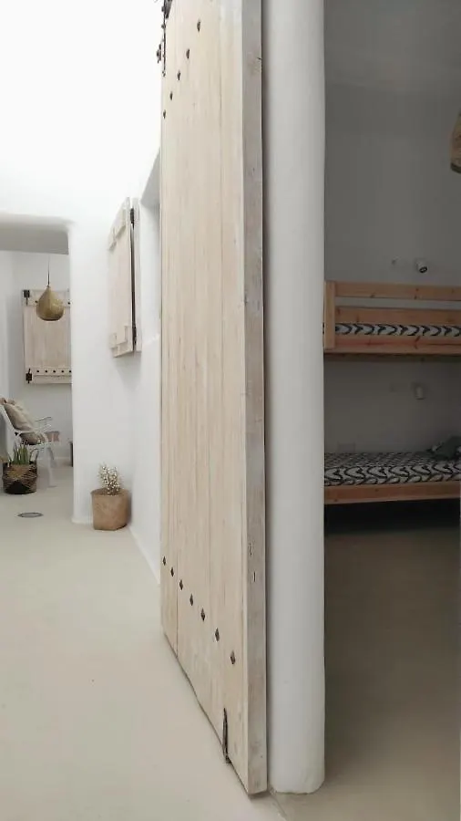 Nomad Surf House Hostel Corralejo