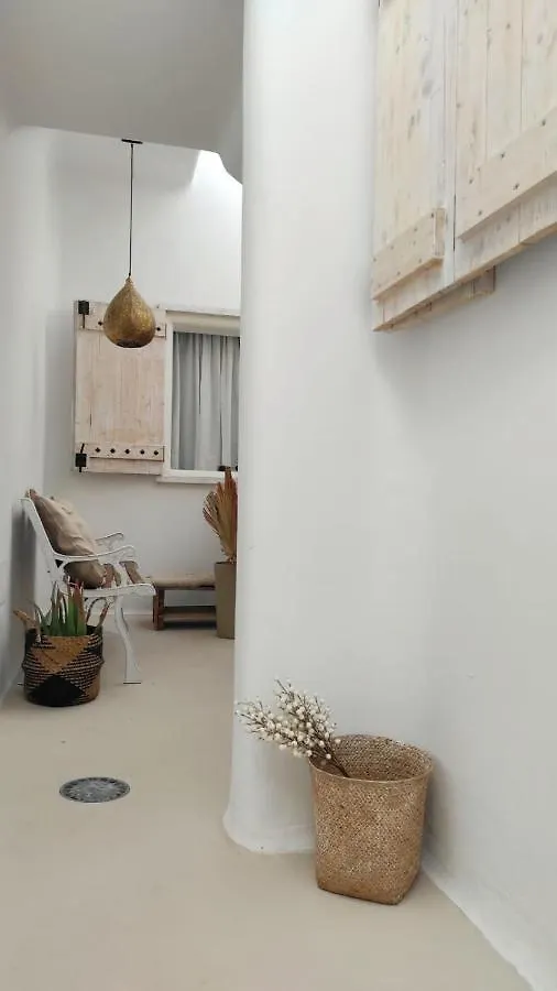 Nomad Surf House Hostel Corralejo