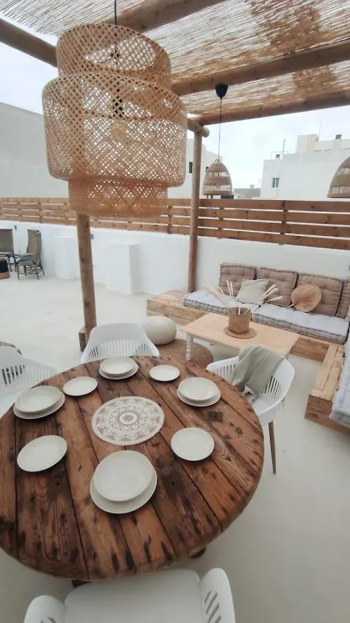 Nomad Surf House Hostel Corralejo